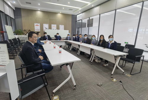 小潔機(jī)器人參加“未來(lái)工廠”標(biāo)桿游學(xué) 解碼新智造，賦能企業(yè)內(nèi)訓(xùn)